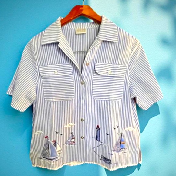 Koret Nautical shirt with embroidery & white lace Small - Picture 8 of 10